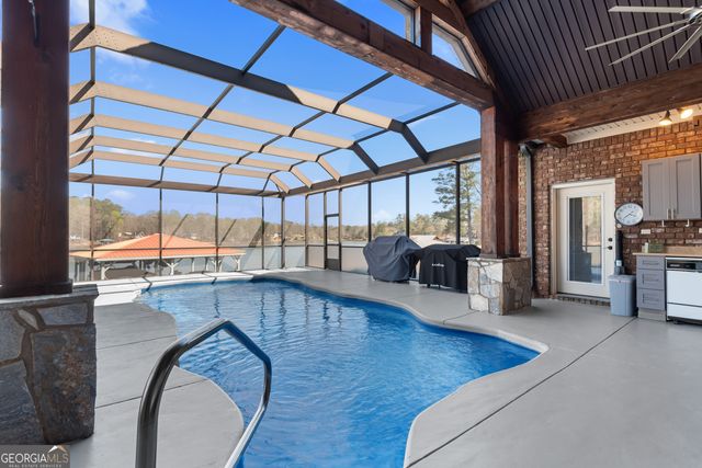 122 Bell Road, Jackson, GA 30233