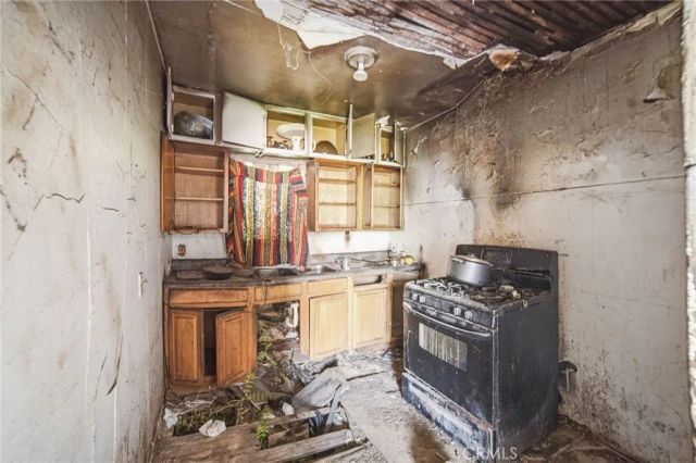 631 E 119th, Los Angeles, CA 90059