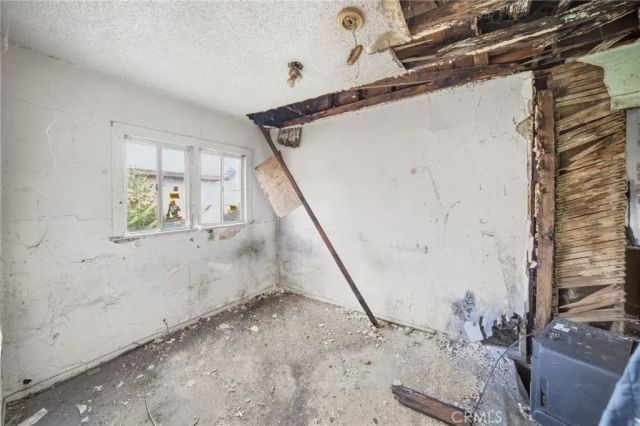 631 E 119th, Los Angeles, CA 90059
