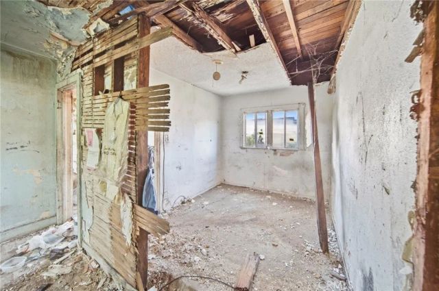 631 E 119th, Los Angeles, CA 90059