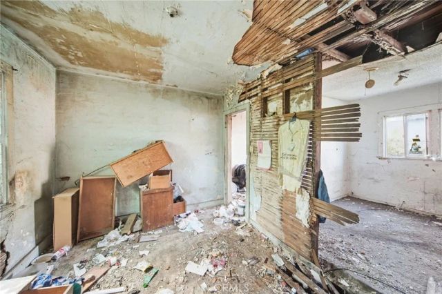 631 E 119th, Los Angeles, CA 90059
