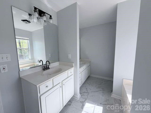 8523 Boxford Court, Charlotte, NC 28215