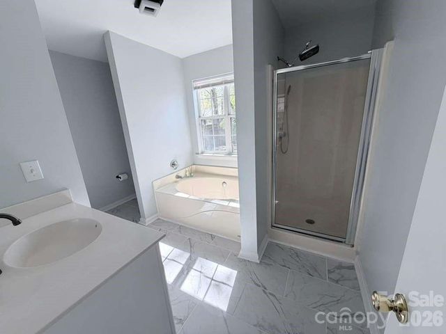 8523 Boxford Court, Charlotte, NC 28215