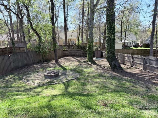 8523 Boxford Court, Charlotte, NC 28215