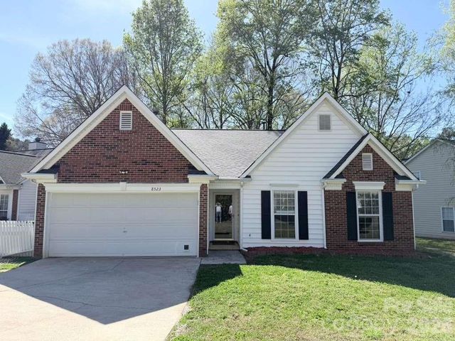 8523 Boxford Court, Charlotte, NC 28215