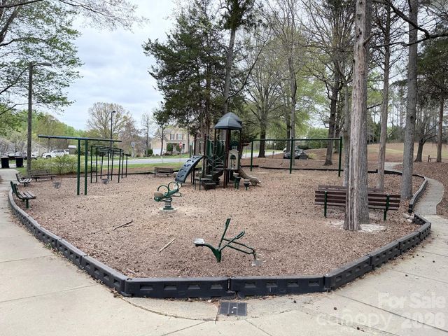 8523 Boxford Court, Charlotte, NC 28215