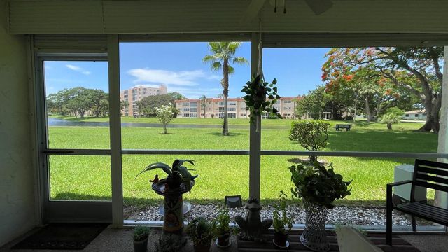 4 Abbey Lane 103, Delray Beach, FL 33446