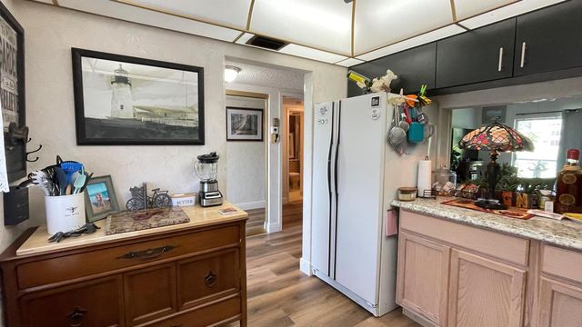 4 Abbey Lane 103, Delray Beach, FL 33446