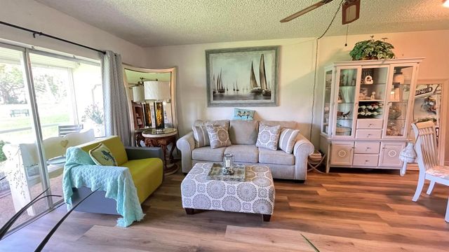 4 Abbey Lane 103, Delray Beach, FL 33446