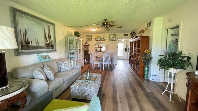 4 Abbey Lane 103, Delray Beach, FL 33446