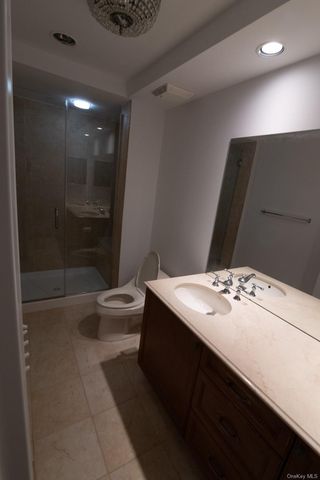 100 Harbor View Drive 251, Port Washington, NY 11050