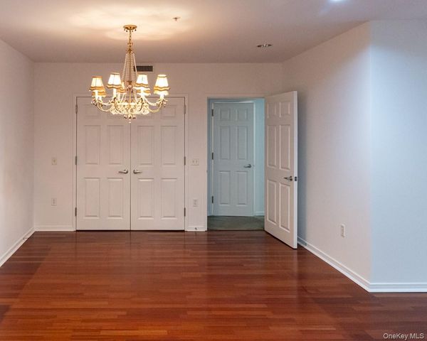 100 Harbor View Drive 251, Port Washington, NY 11050