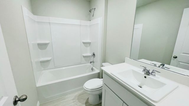 4232 TRICKLING CREEK Lane, Fort Worth, TX 76036