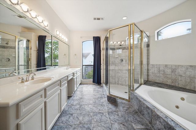 6201 Taggart A, Houston, TX 77007