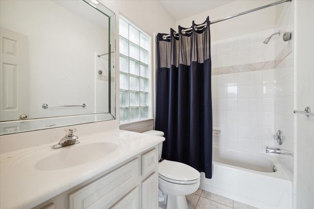 6201 Taggart A, Houston, TX 77007