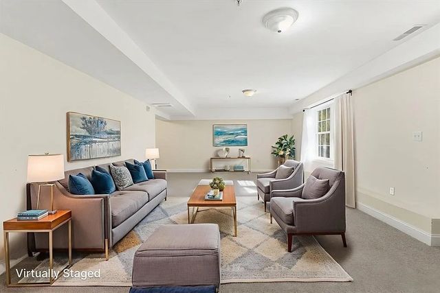 90 Rangeway Rd 303, Billerica, MA 01862