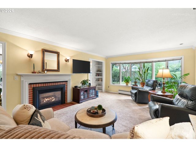 17359 WREN Ct, Lake Oswego, OR 97034