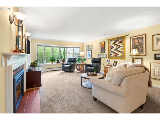 17359 WREN Ct, Lake Oswego, OR 97034