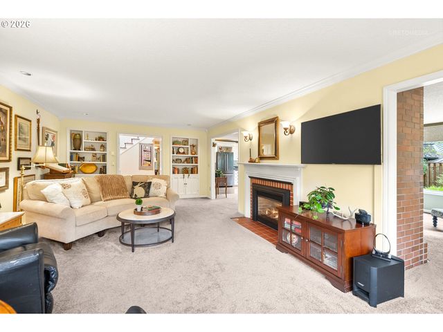 17359 WREN Ct, Lake Oswego, OR 97034