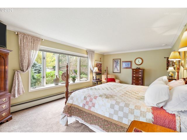 17359 WREN Ct, Lake Oswego, OR 97034