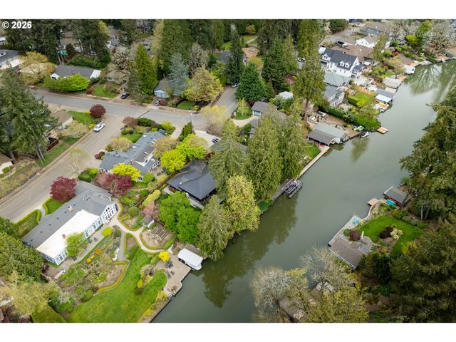 17359 WREN Ct, Lake Oswego, OR 97034