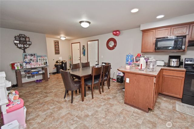 14732 49th Drive NE, Marysville, WA 98271