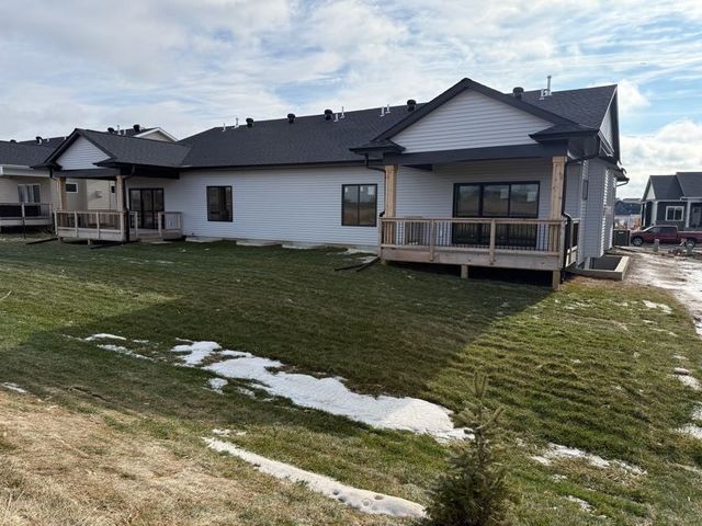 1220 Berkshire Lane, North Liberty, IA 52317