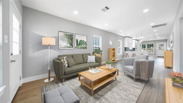 4111 Avenue Q, Galveston, TX 77550