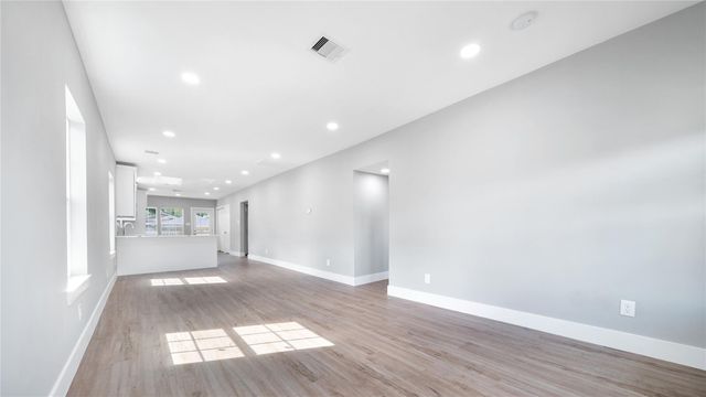 4111 Avenue Q, Galveston, TX 77550