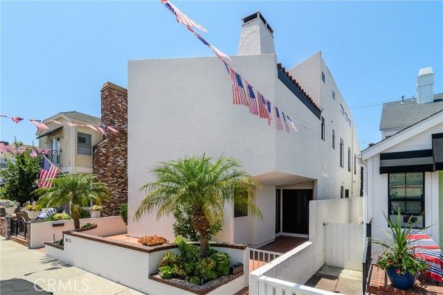 313 Diamond, Newport Beach, CA 92662