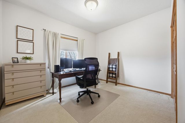 7209 Maple Lane, Horace, ND 58047