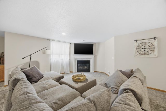 7209 Maple Lane, Horace, ND 58047