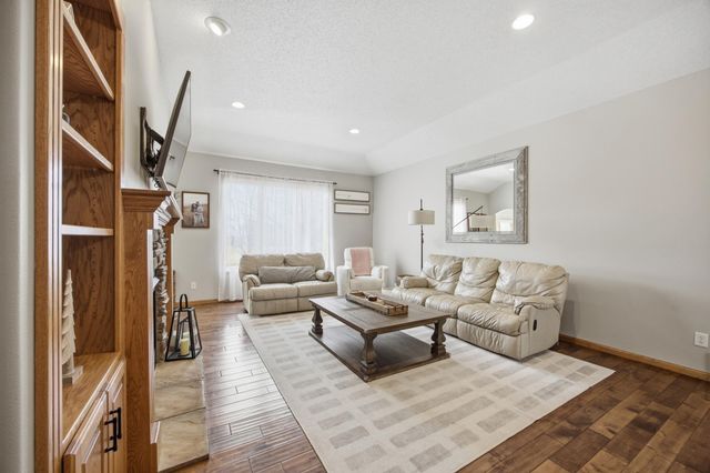 7209 Maple Lane, Horace, ND 58047