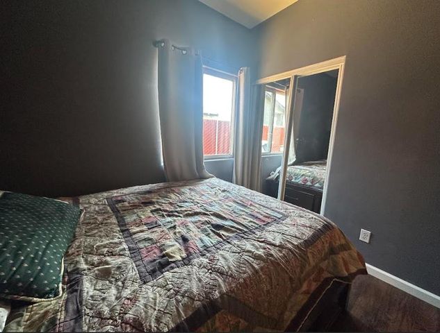 5718 E Burns Avenue, Fresno, CA 93727