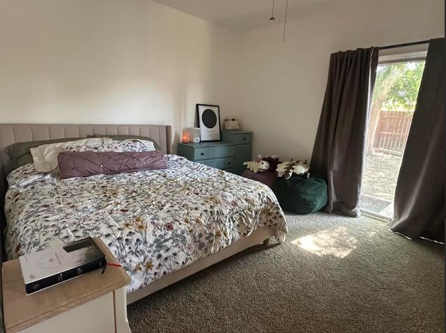 5718 E Burns Avenue, Fresno, CA 93727