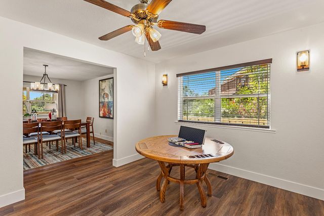 2886 Knollwood Dr, Cameron Park, CA 95682