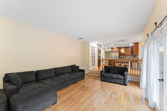 17 Raven Crest Drive, Bethel, CT 06801