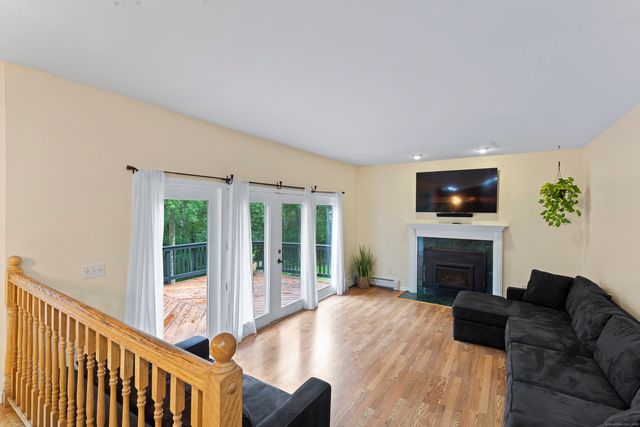 17 Raven Crest Drive, Bethel, CT 06801