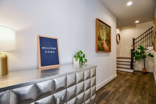 5710 White Magnolia Street, Houston, TX 77091