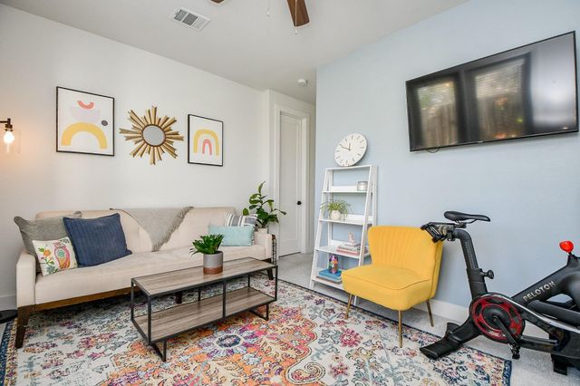 5710 White Magnolia Street, Houston, TX 77091