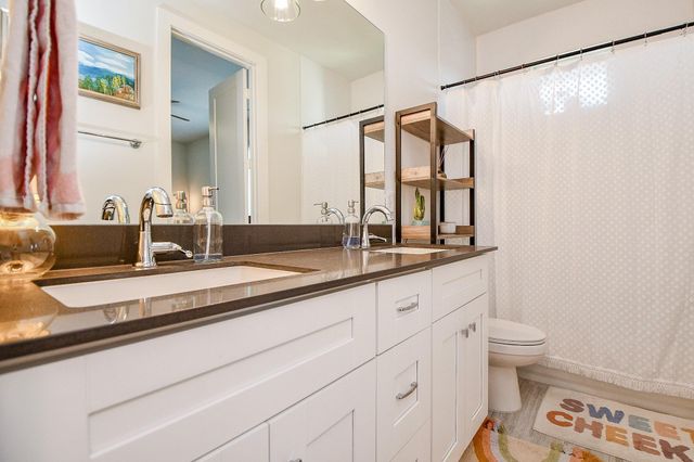 5710 White Magnolia Street, Houston, TX 77091