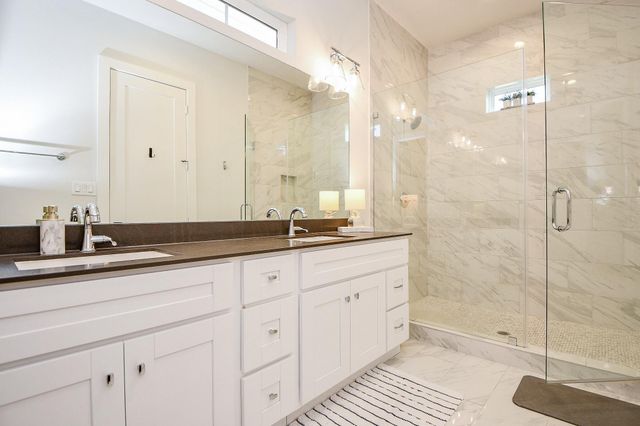 5710 White Magnolia Street, Houston, TX 77091