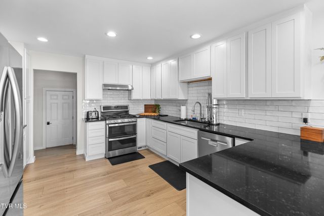 1325 Doyal Drive, Morristown, TN 37814