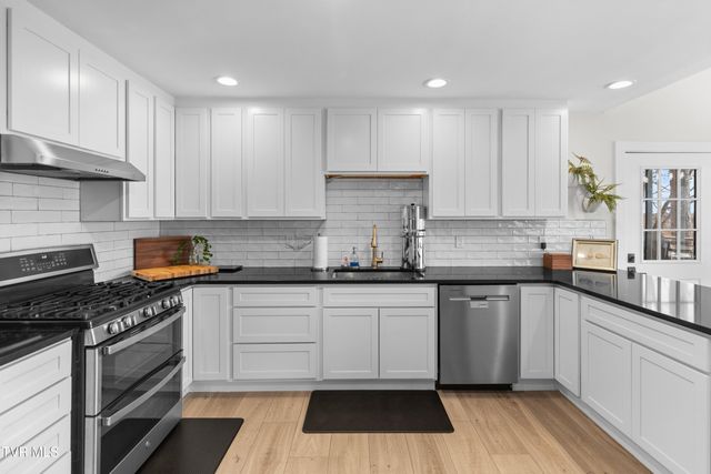 1325 Doyal Drive, Morristown, TN 37814