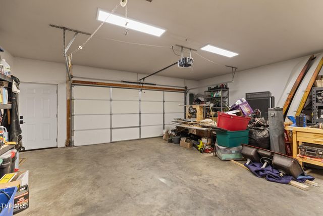 1325 Doyal Drive, Morristown, TN 37814