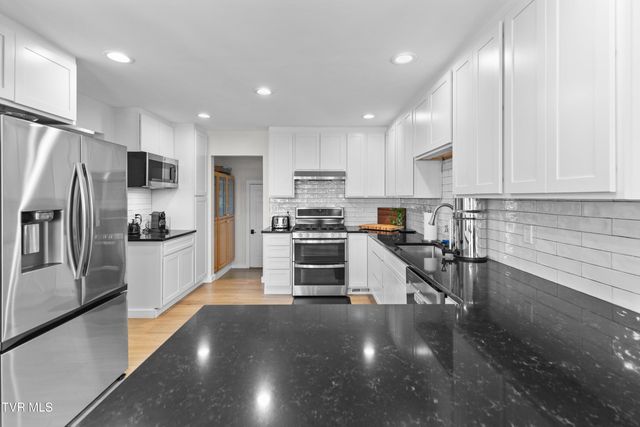 1325 Doyal Drive, Morristown, TN 37814