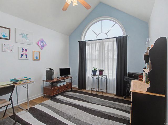 9239 Southport Drive, Evansville, IN 47711