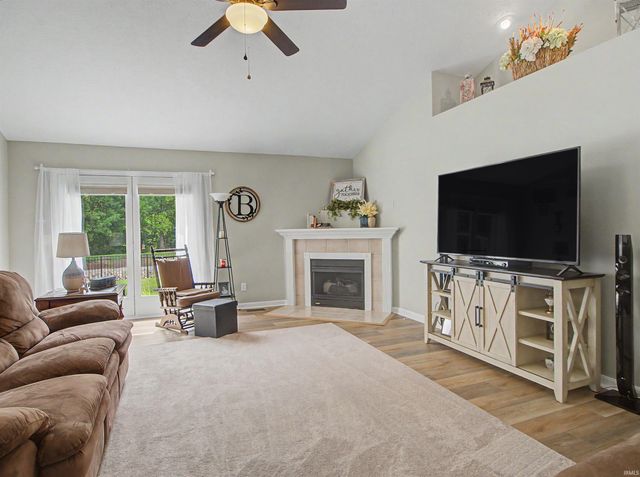 9239 Southport Drive, Evansville, IN 47711