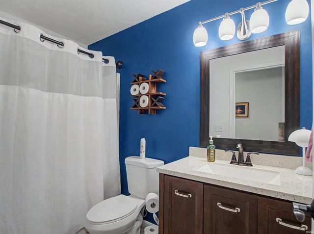 9239 Southport Drive, Evansville, IN 47711