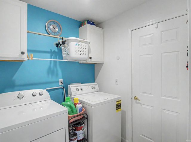 9239 Southport Drive, Evansville, IN 47711